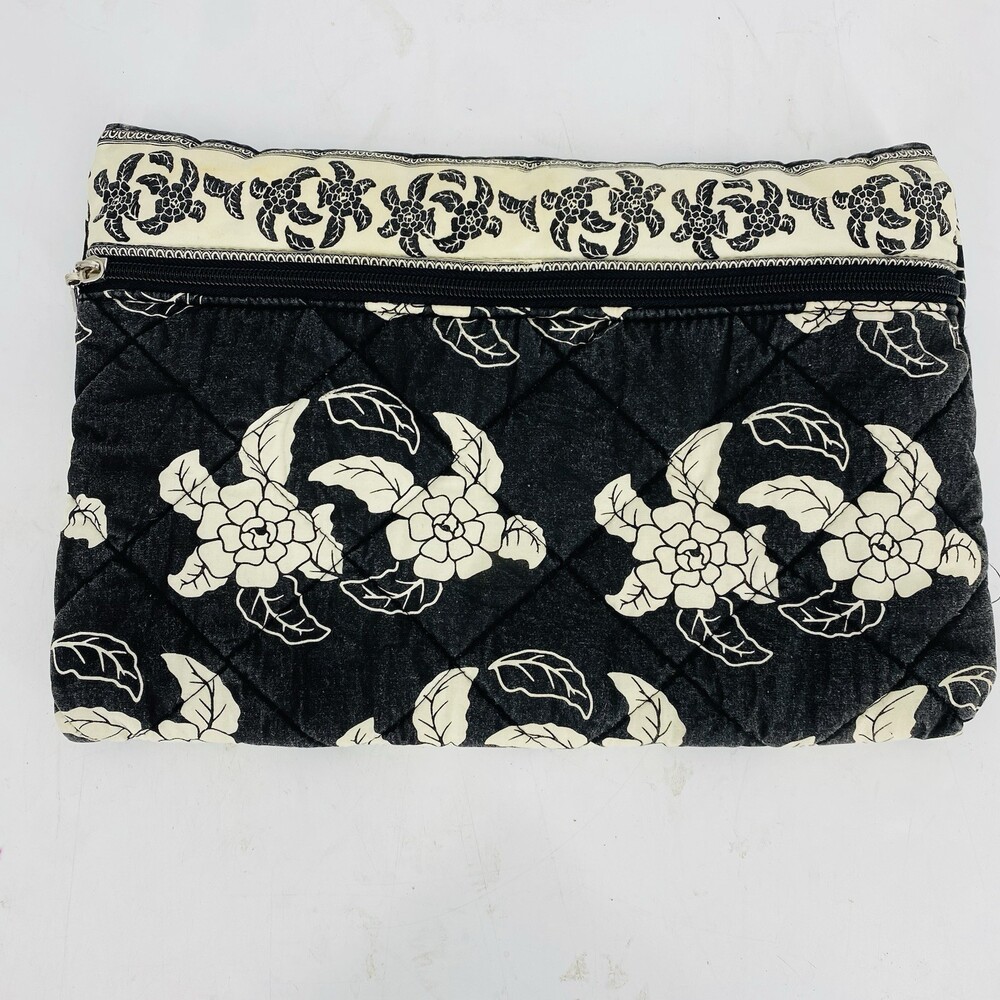Americana By Sharif Black And White Quilted Floral Zip Up Bag Cosmetics